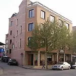 Hotel Lotus