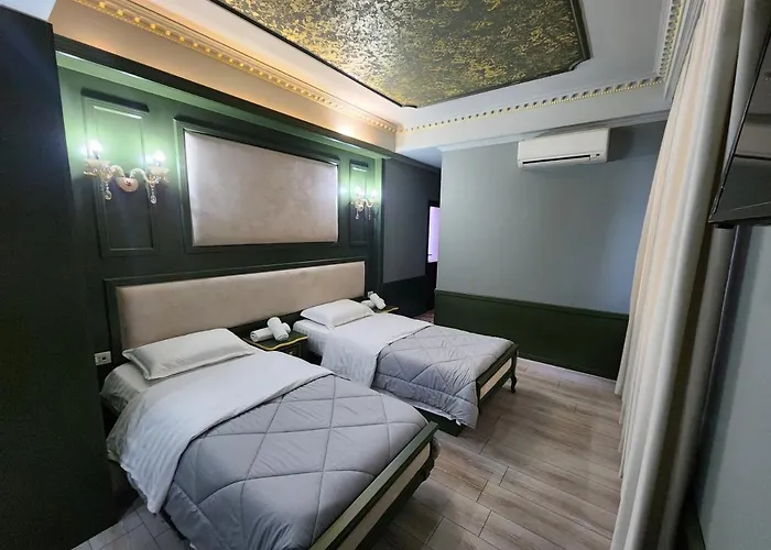 Lotus Szálloda 3*